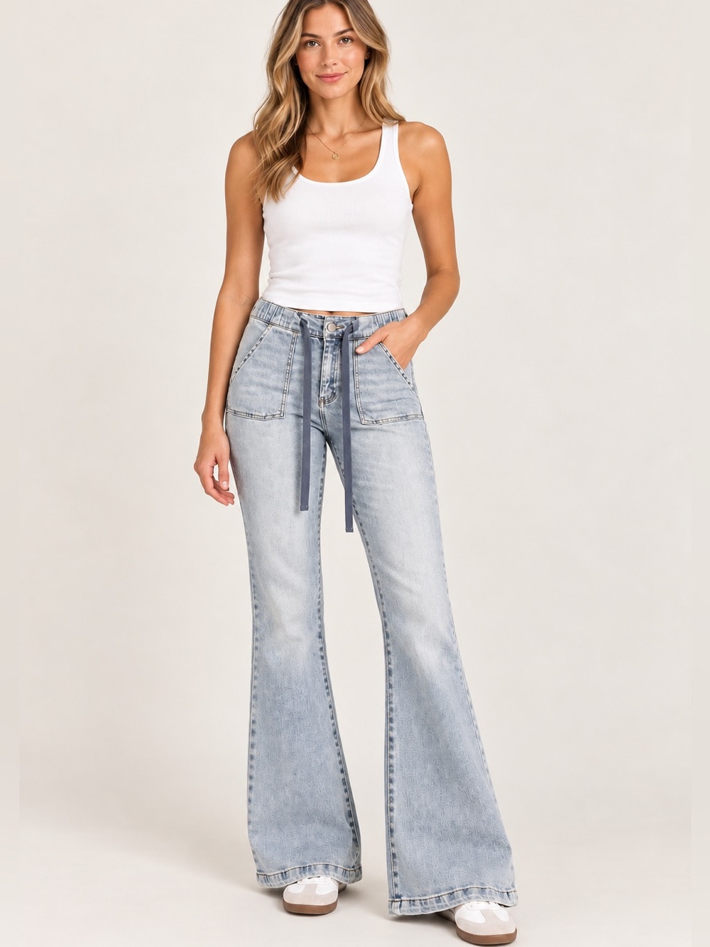 Risen Jeans Size 7/28 Light Wash High Rise Flare Jeans